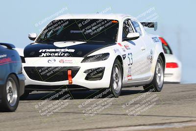 media/Oct-26-2025-CalClub SCCA (Sun) [[8ce1e69566]]/Group 2/Grapevine/